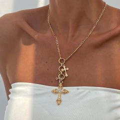 Fashion cross pendant alloy necklace