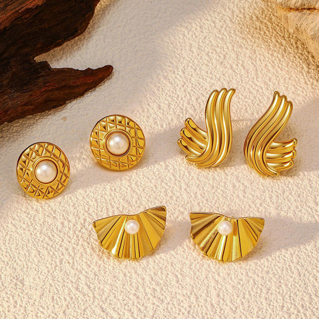 Vintage elegant pearl fan shape round shape stainless steel earrings