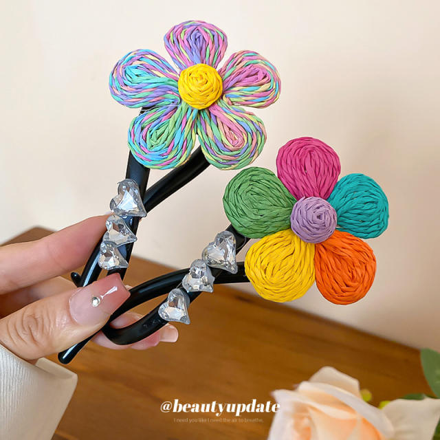 Small fresh raffia woven flower hair clip