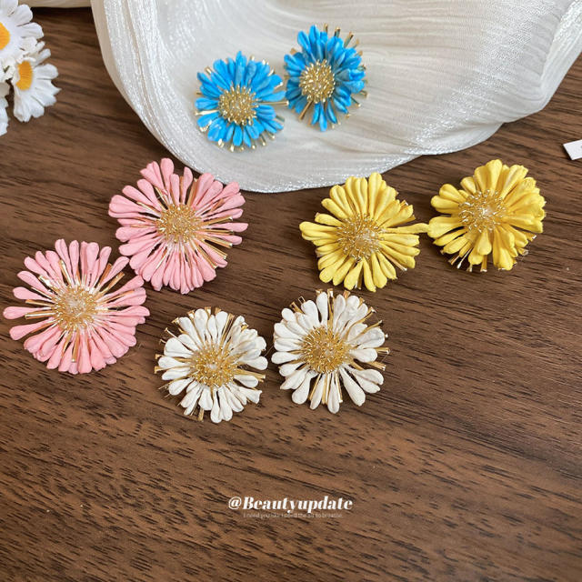 Silver needle raffia daisy flower earrings seaside holiday earrings