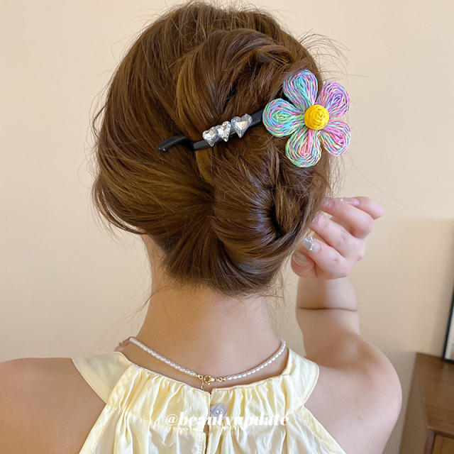 Small fresh raffia woven flower hair clip
