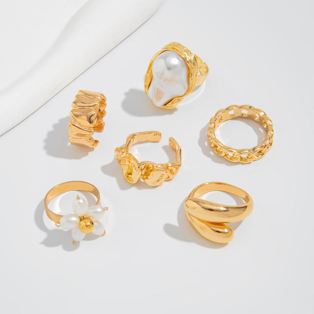 Baroque imitation pearl inlaid flower alloy rings set