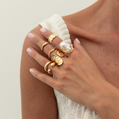 Baroque imitation pearl inlaid flower alloy rings set