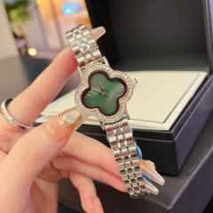 New four-leaf clover star full diamond dial fashion ladies steel band watch