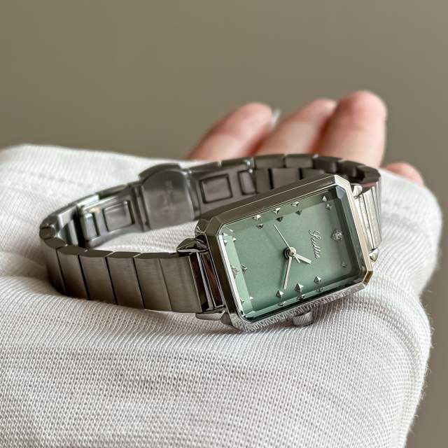 Classic square dial steel band women watch