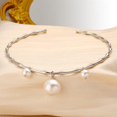 Exaggerated Pearl Pendant stainless steel necklace choker