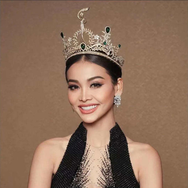 Baroque luxury miss beauty hair crown