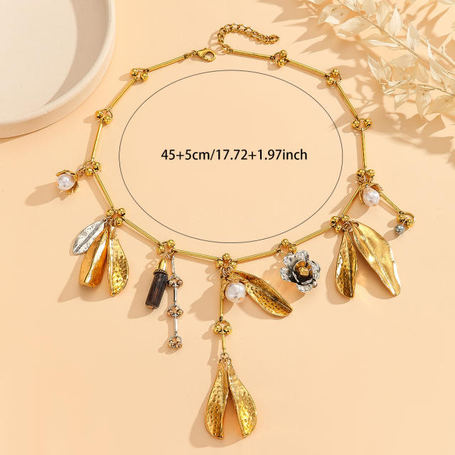 Heavy Handmade Zinc Alloy Leaf Anti-Pearl Rose Vintage Charm Necklace for Women