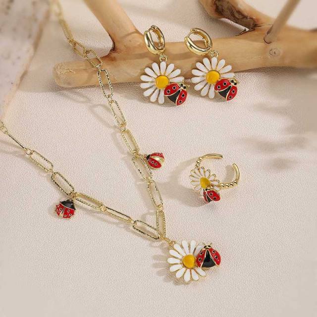 Sweet enamel daisy ladybug charm necklace earrings rings suit