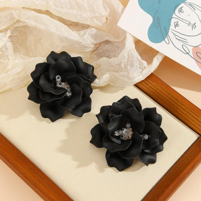 Acrylic hand-painted petals heavy handmade camellia exaggerated earrings