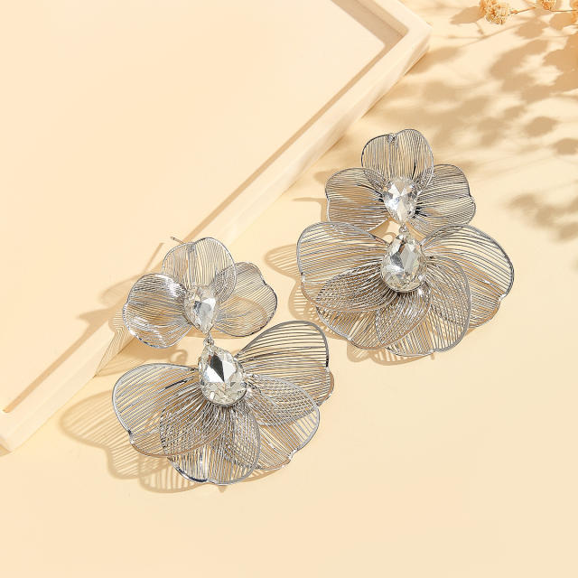 Exaggerated Atmosphere Dinner Party Women's Earrings hollow design flower earrings