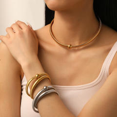 Magnetic buckle stainless steel  bangle necklace
