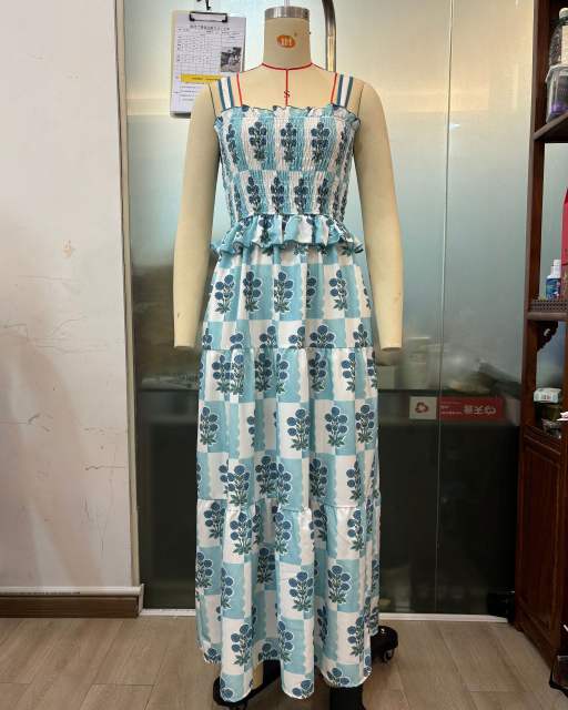 Holiday Style Women's Sling dress New Wave Edge Floral Fresh Sweet Relaxation Long Dress