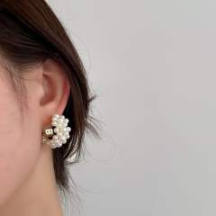 C- shaped pearl earrings female S925 needle simple personalized ear jewelry