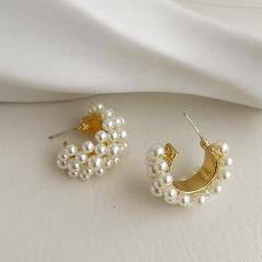 C- shaped pearl earrings female S925 needle simple personalized ear jewelry