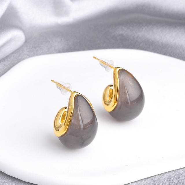 Fashion metal texture Amber stud earrings female resin personality temperament earrings