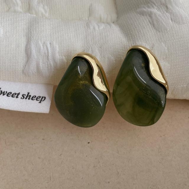 Elegant Amber Resin Earrings Women's Light Luxury Metal Stitching Earrings