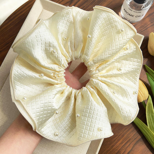 22cm oversize pearl bead scrunchies