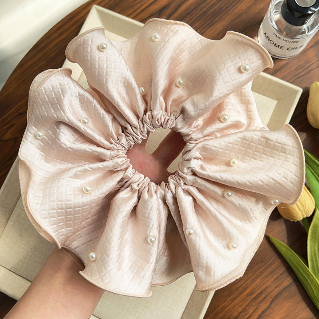 22cm oversize pearl bead scrunchies