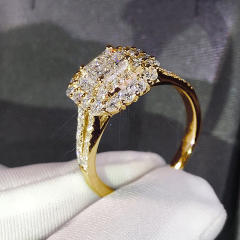 Classic women's micro-inlaid zircon wedding ring