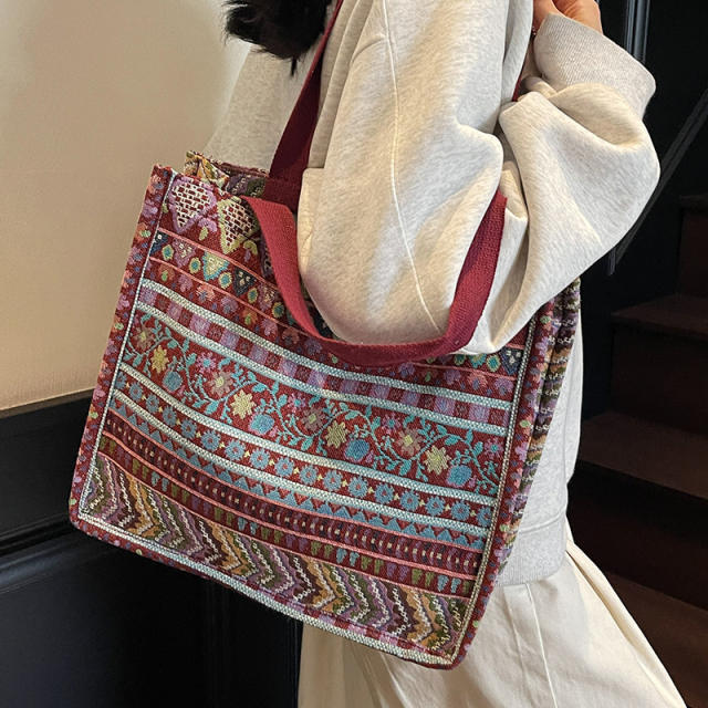 Ethnic Shoulder Bag 2025 New Bohemian Tote Bag Resort Handbag Women's Trendy Bag