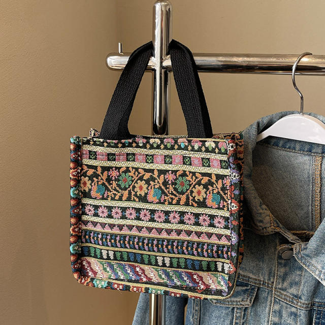 Ethnic Shoulder Bag 2025 New Bohemian Tote Bag Resort Handbag Women's Trendy Bag