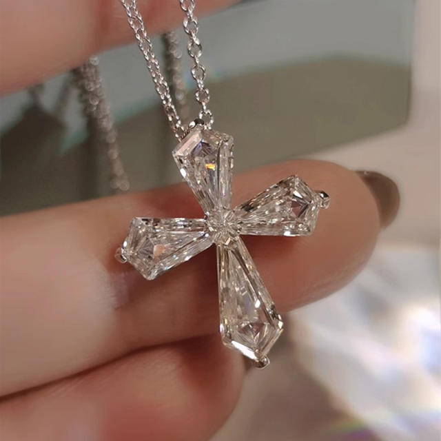 Luxury cubic zircon Cross Necklace Women's New Cyber Celebrity Star Pendant Necklace
