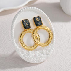 Vintage hammer pattern circle stainless steel earrings