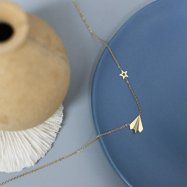 Dainty paper airplane geometric pentagonal heart stainless steel necklace