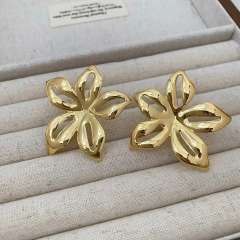 Hollow four-leaf five-leaf flower 18k gold plating copper all-match earrings