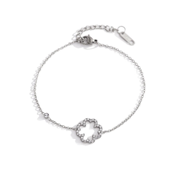 Simple hollow four leaf clover flower stainless steel bracelet diamond bracelet