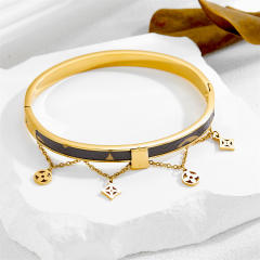 Classic four-leaf flower chain buckle bracelet stainless steel bangle