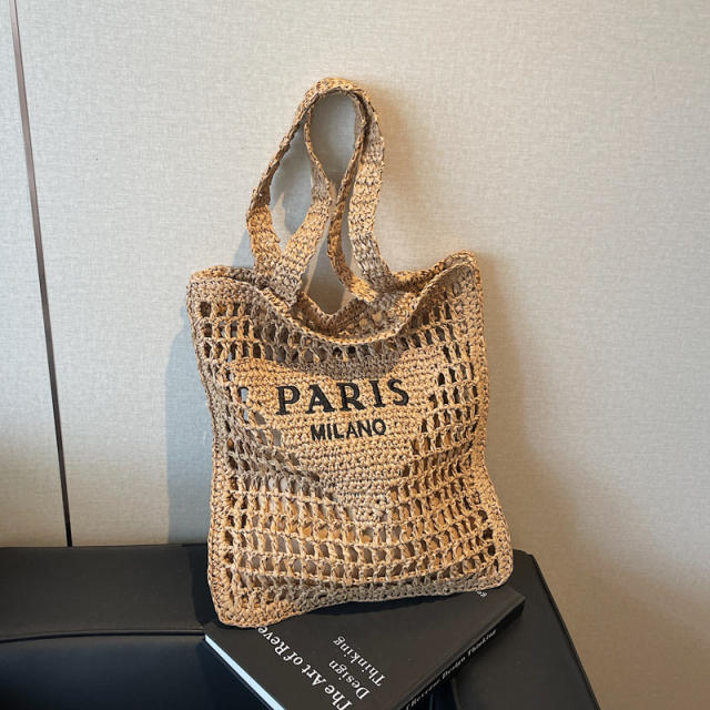 2025 New Hollow Woven Women's Portable Shoulder Bag Summer Straw Bag