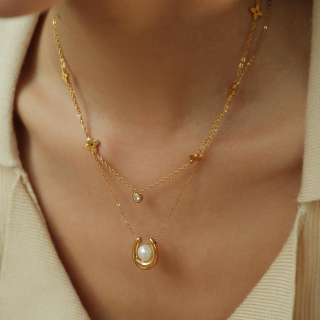 Fashionable Stainless Steel Gold-Plated Four-Leaf Clover Lucky Flower Zircon Pearl Women's Necklace