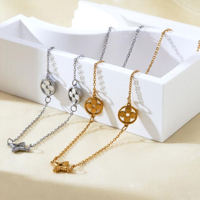 Designer hollow out four leaf flower lucky flower stainless steel necklace