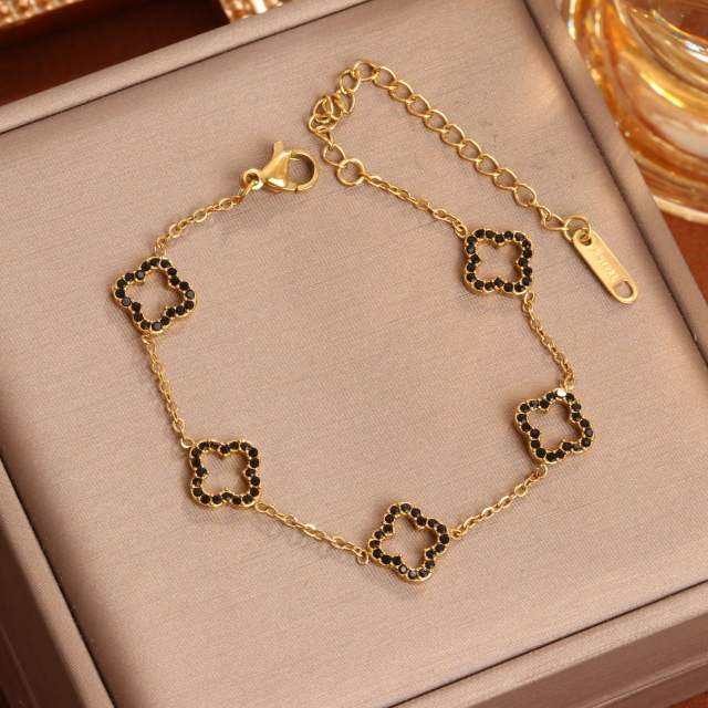 New Hollow Four-leaf Flower Diamond Four-leaf Clover Bracelet stainless steel bracelet