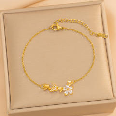 New Diamond-Encrusted Flower Leaf Bracelet