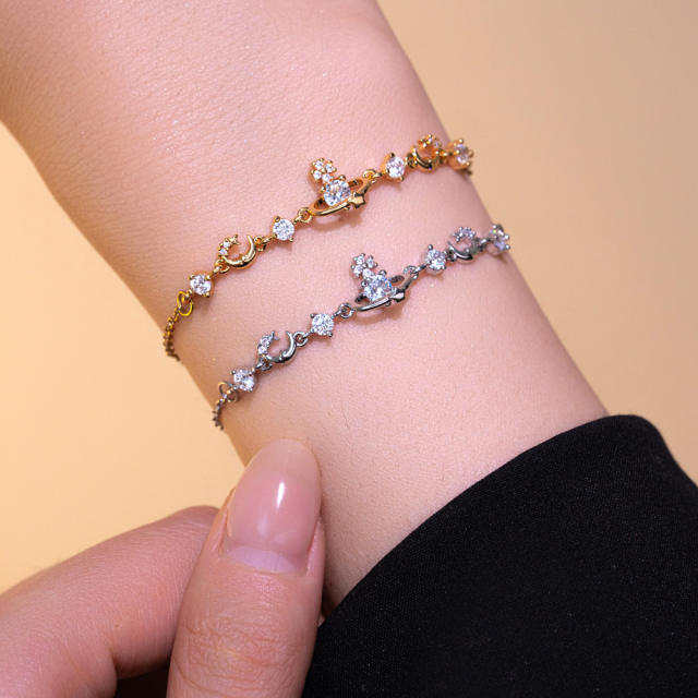 Ultra-Shiny Zircon Exquisite Diamond Saturn Design Bracelet