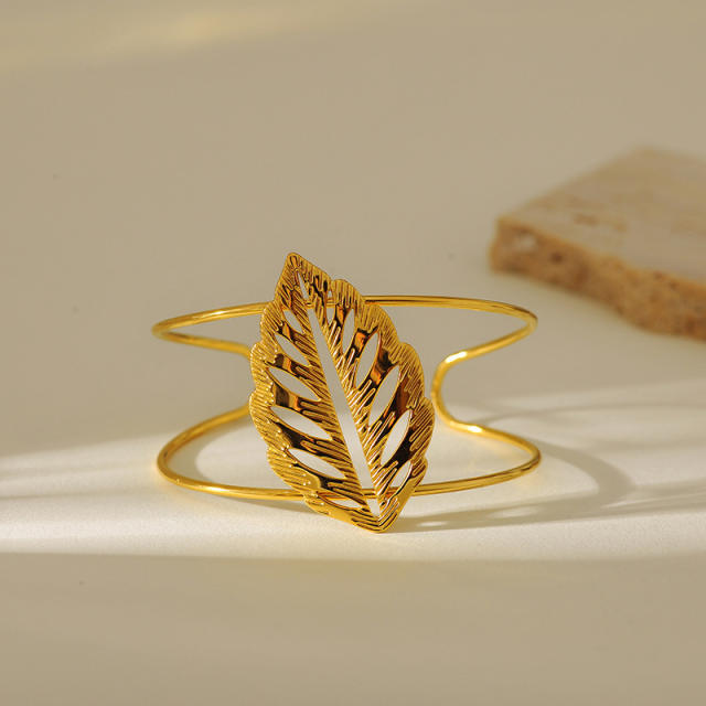 Exaggerated Zircon Three-dimensional Butterfly Leaf Opening Bracelet stainless steel bangle bracelet