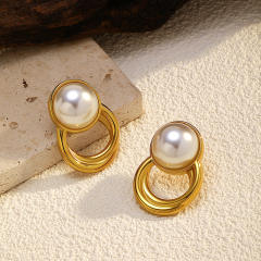 Elegant pearl inlaid geometric circle stainless steel earrings