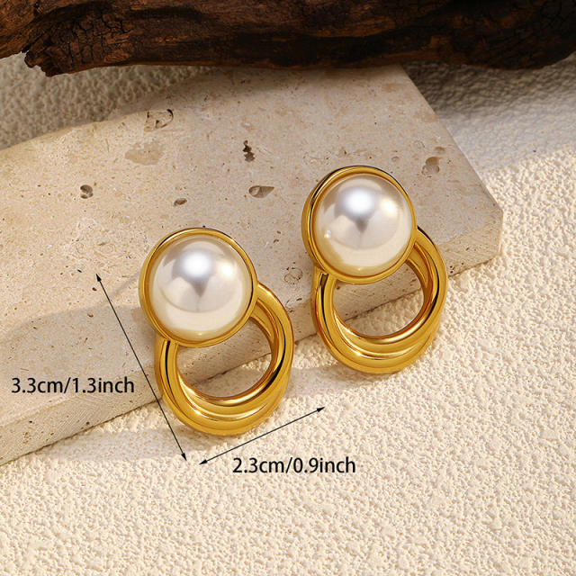 Elegant pearl inlaid geometric circle stainless steel earrings