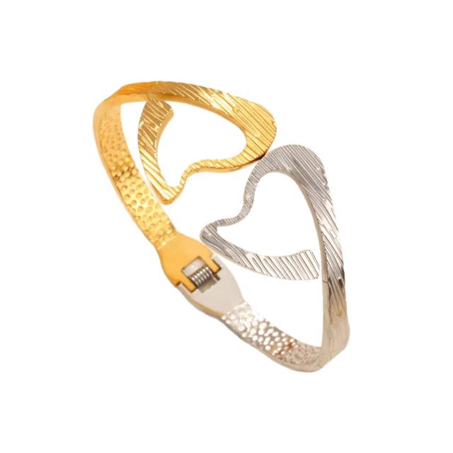 New Stainless Steel bangle two tone Hollow Four-leaf Flower Exaggerated bangle bracelet