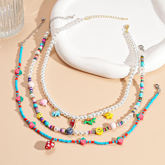 Sweet Imitation Pearl Strawberry Smiley Face Beaded Necklace