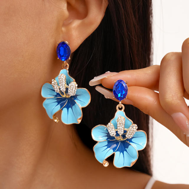 Retro Oil-Dropped Diamond Flower Petal Steel Needle Earrings