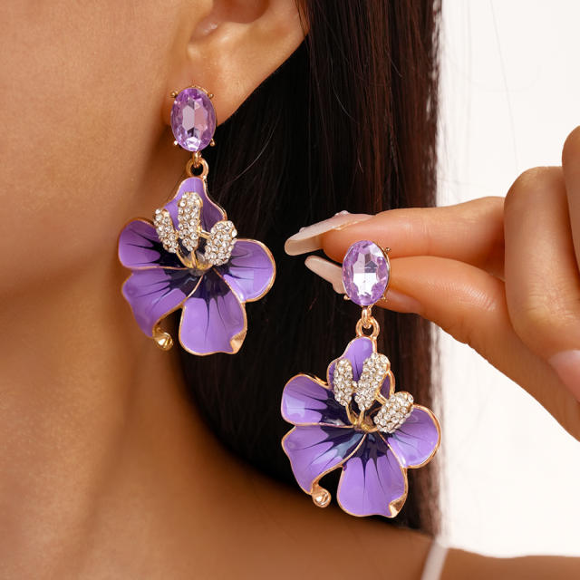 Retro Oil-Dropped Diamond Flower Petal Steel Needle Earrings