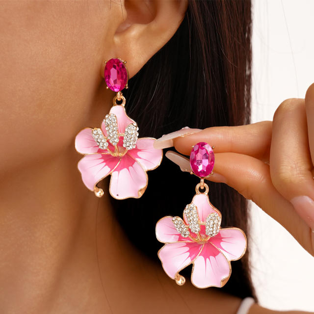 Retro Oil-Dropped Diamond Flower Petal Steel Needle Earrings