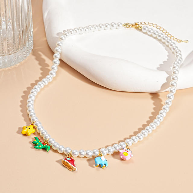 Sweet Imitation Pearl Strawberry Smiley Face Beaded Necklace