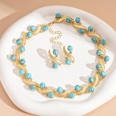 Diamond-Encrusted Turquoise Geometric Round Choker Necklace earrings suit