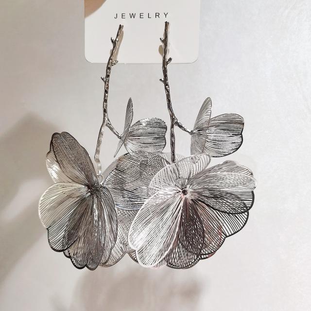 Golden Drop Sense Hollow Large Leaf Flower Earrings Exaggerated Atmospheric Earrings