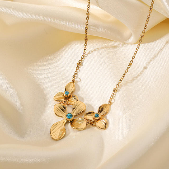 New Stainless Steel Petal Necklace 18K Gold Women's stainless steel necklace